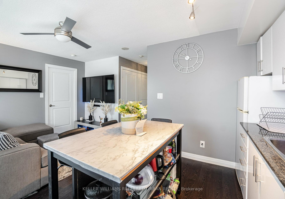 2035-sheppard-avenue-e-toronto-north-york-ontario-c13650260