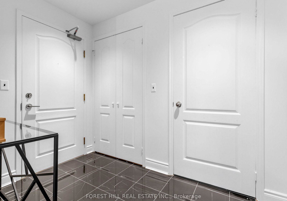 20-collier-street-toronto-toronto-ontario-c13650924