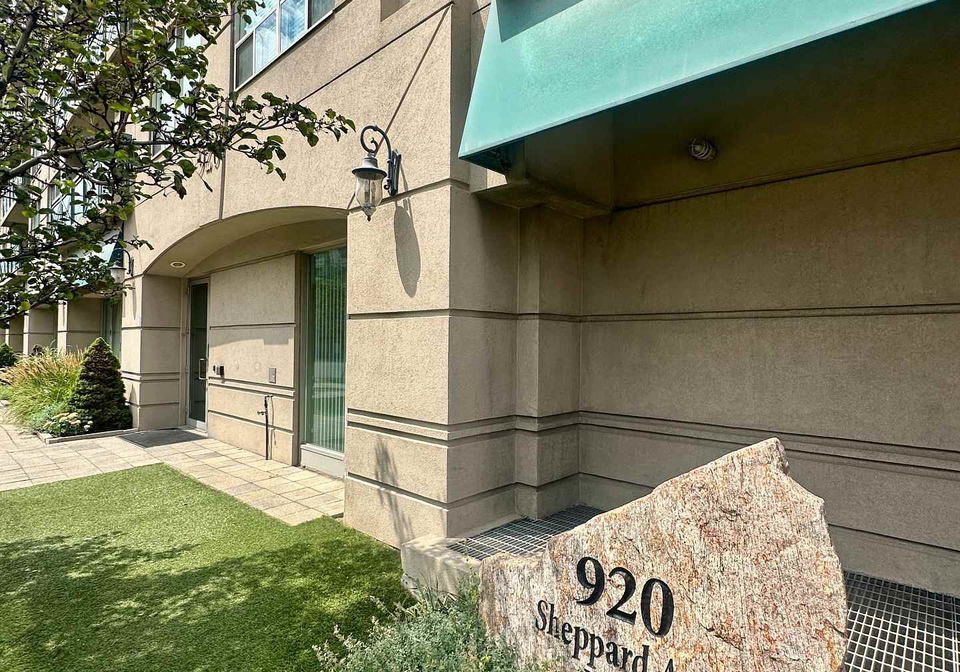 920-sheppard-avenue-w-toronto-toronto-ontario-c13651030