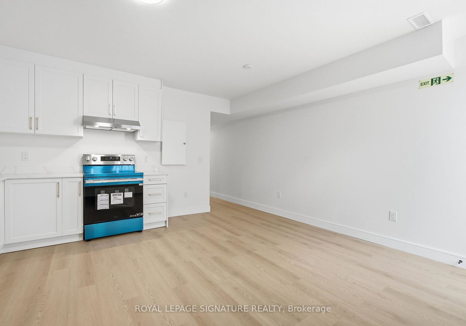 53-bishop-avenue-toronto-north-york-ontario-c13651032