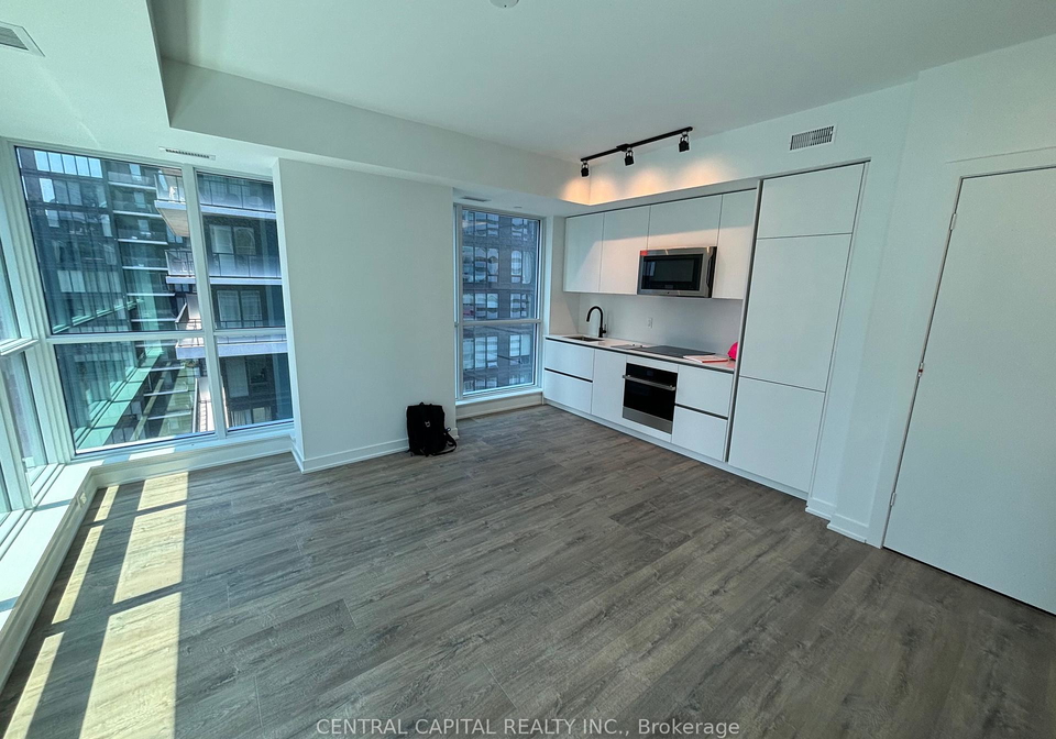 327-king-street-w-toronto-toronto-ontario-c13651078