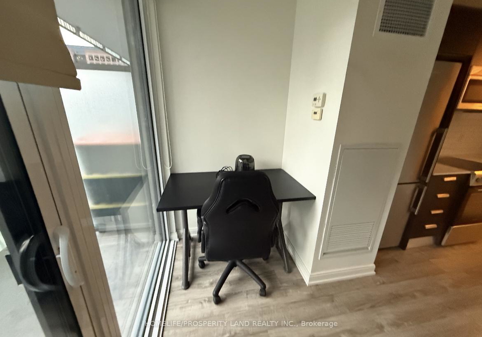 42-charles-street-e-toronto-toronto-ontario-c13651216