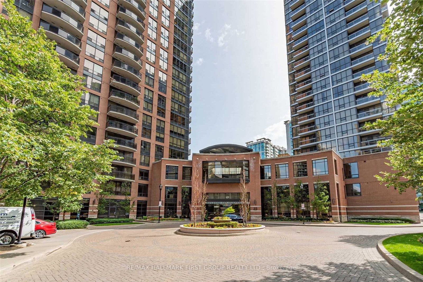 33-sheppard-avenue-e-toronto-north-york-ontario-c13651860