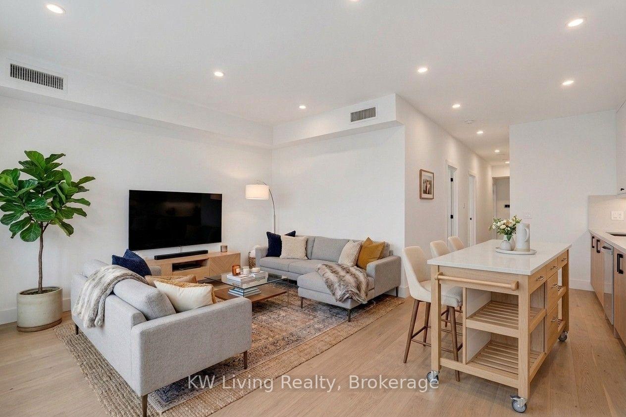 484-westmount-avenue-toronto-toronto-ontario-c13651922