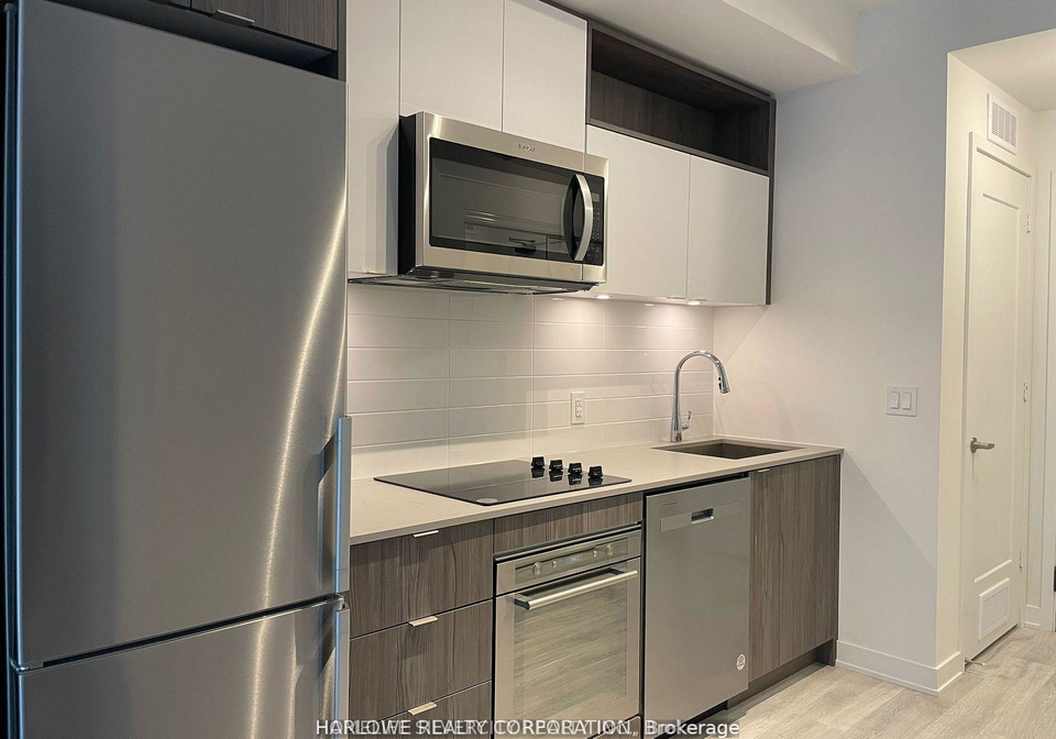 60-princess-street-toronto-toronto-ontario-c13652042