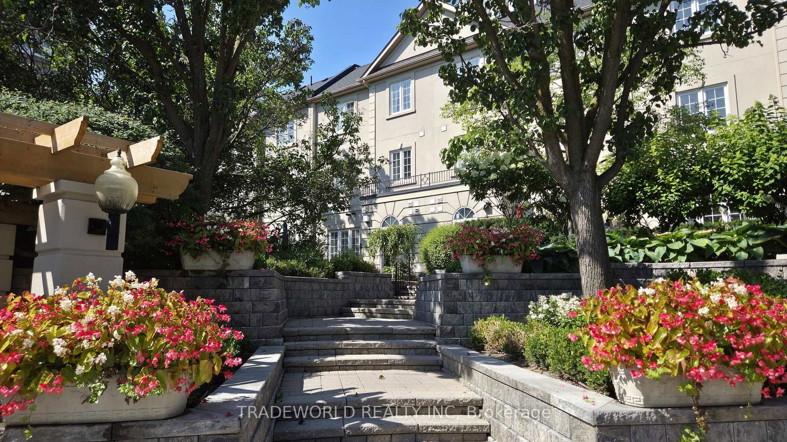 37-avondale-avenue-toronto-north-york-ontario-c13652066