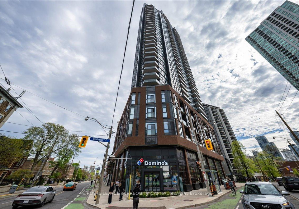 159-wellesley-street-e-toronto-toronto-ontario-c13652206