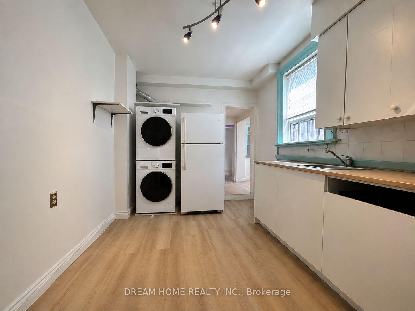 107-huron-st-street-toronto-toronto-ontario-c13652612