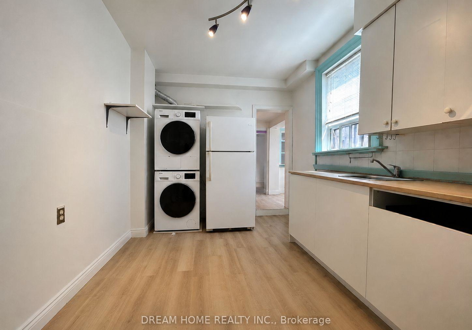 107-huron-st-street-toronto-toronto-ontario-c13652612