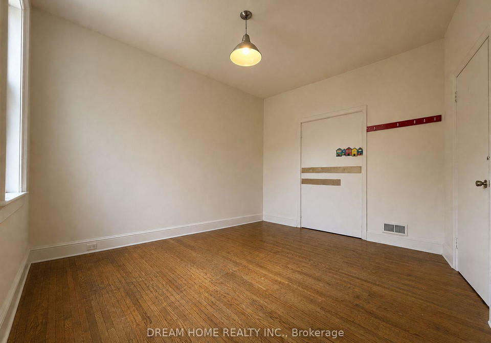 107-huron-st-street-toronto-toronto-ontario-c13652612