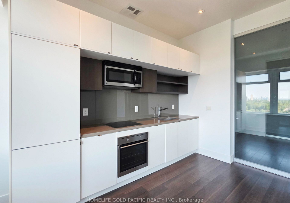 111-st-clair-avenue-w-toronto-toronto-ontario-c13652686