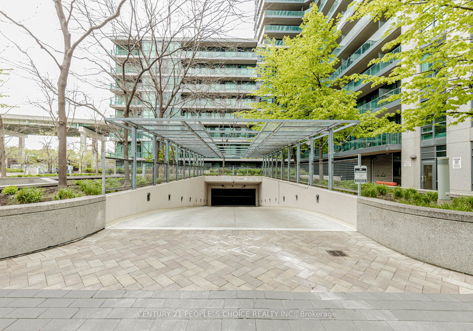 215-fort-york-boulevard-toronto-toronto-ontario-c13652798