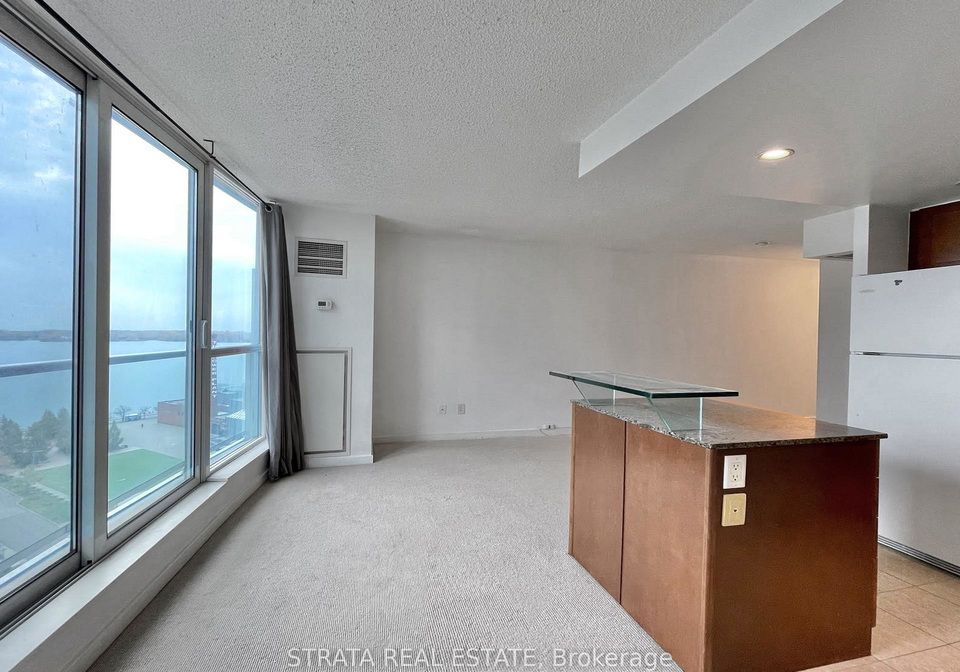 208-queens-quay-w-toronto-toronto-ontario-c13653030