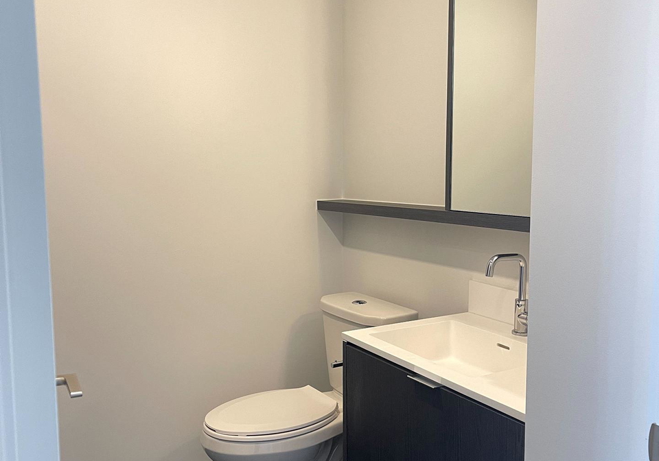 6-greenbriar-road-toronto-north-york-ontario-c13653038