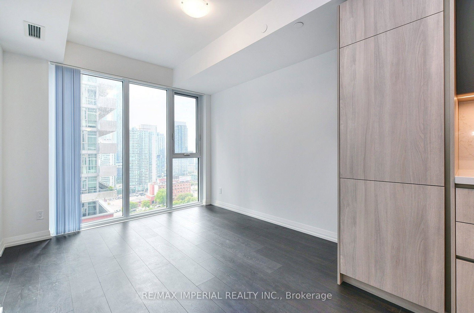 400-king-street-w-toronto-toronto-ontario-c13653088