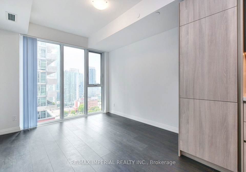 400-king-street-w-toronto-toronto-ontario-c13653088