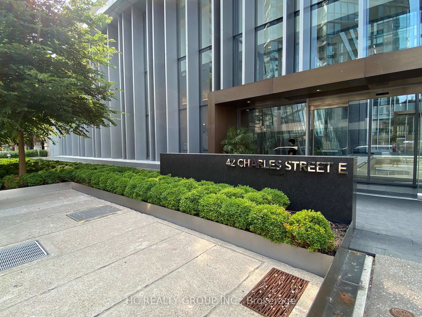 42-charles-street-e-toronto-toronto-ontario-c13653218