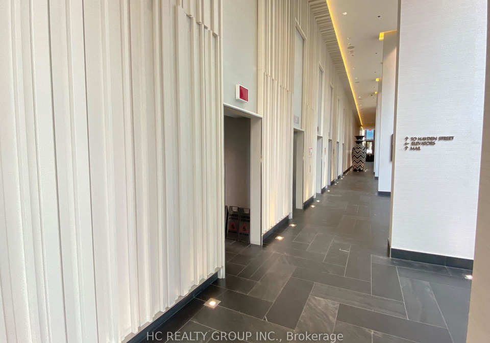 42-charles-street-e-toronto-toronto-ontario-c13653218