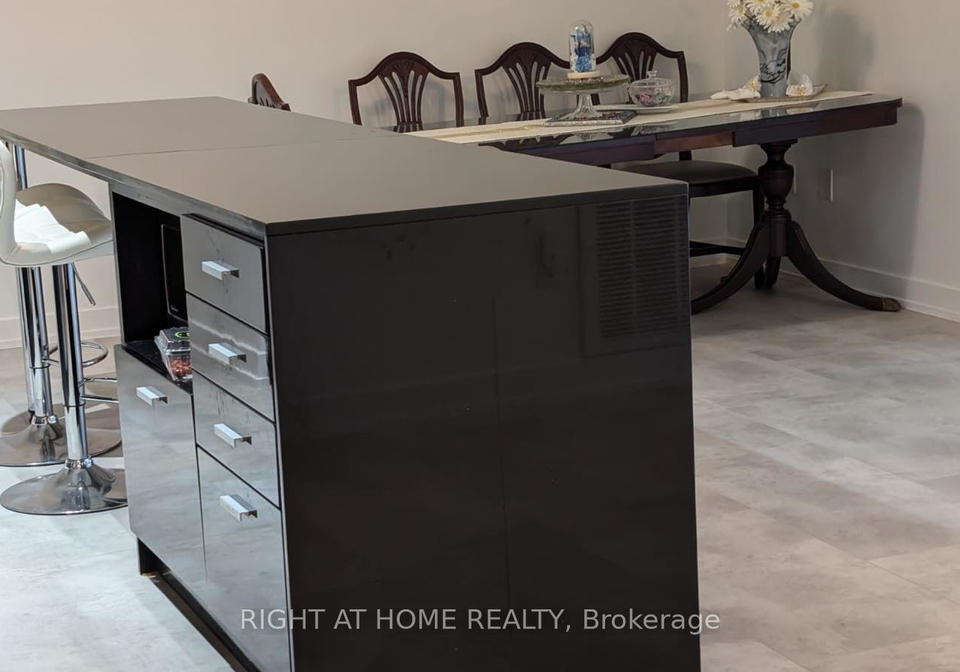 15-singer-court-toronto-north-york-ontario-c13653244