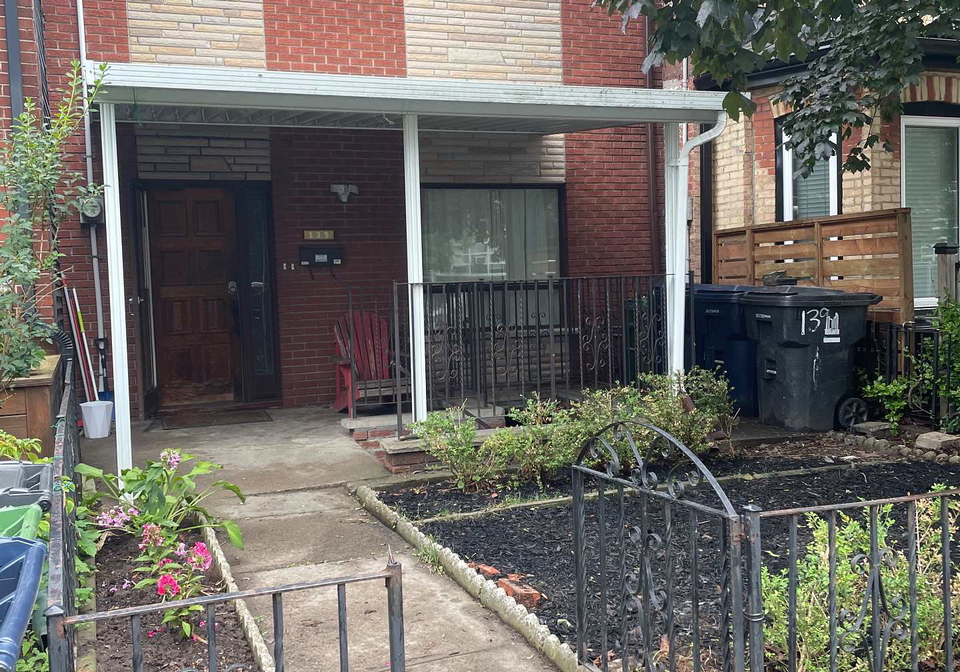 139-lippincott-street-toronto-toronto-ontario-c13653278
