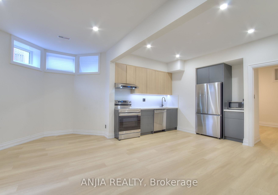 16-clarkhill-street-toronto-toronto-ontario-c13653298