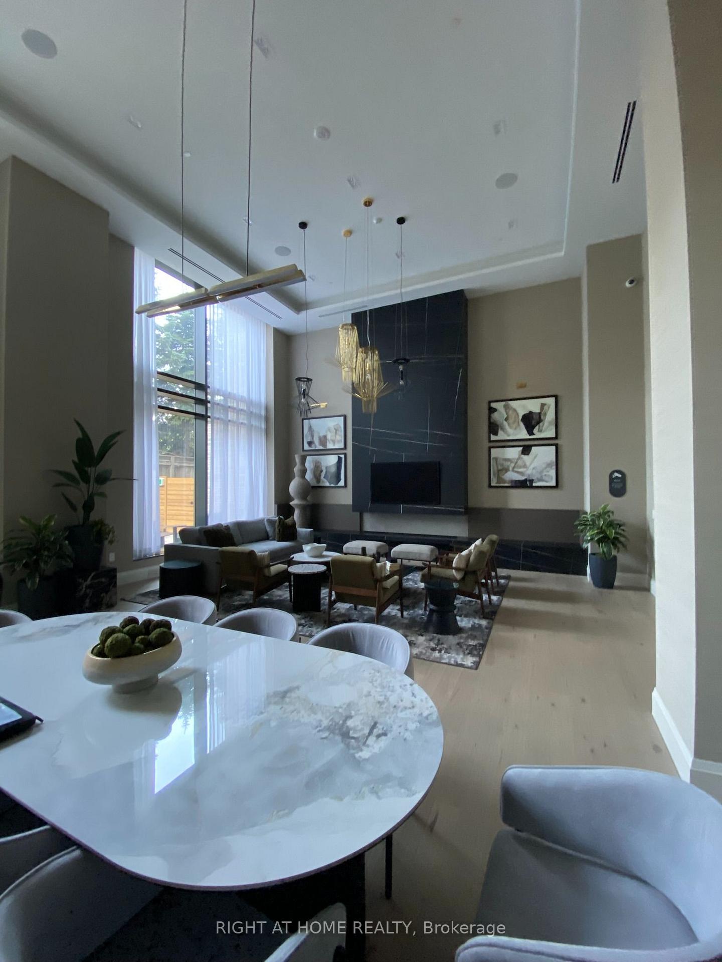 36-olive-avenue-nw-toronto-north-york-ontario-c13653324
