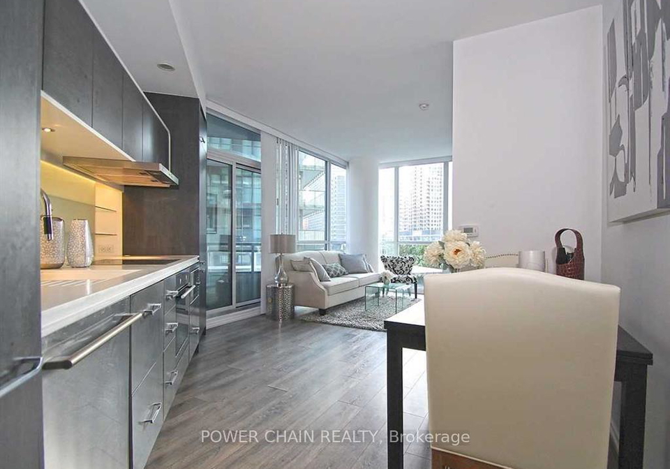 45-charles-street-e-toronto-toronto-ontario-c13653440