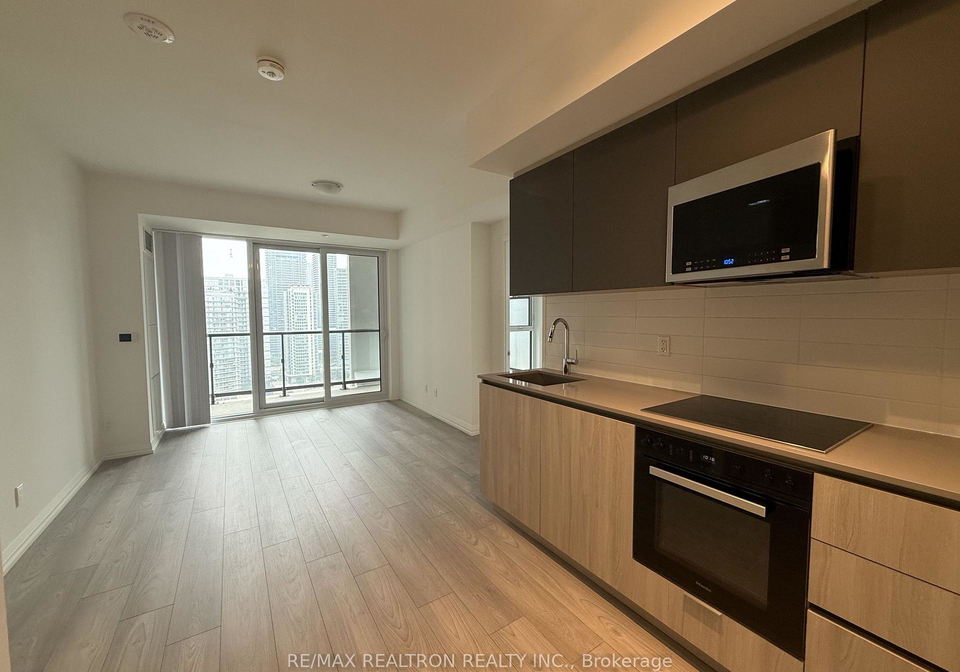 400-king-street-w-toronto-toronto-ontario-c13653464