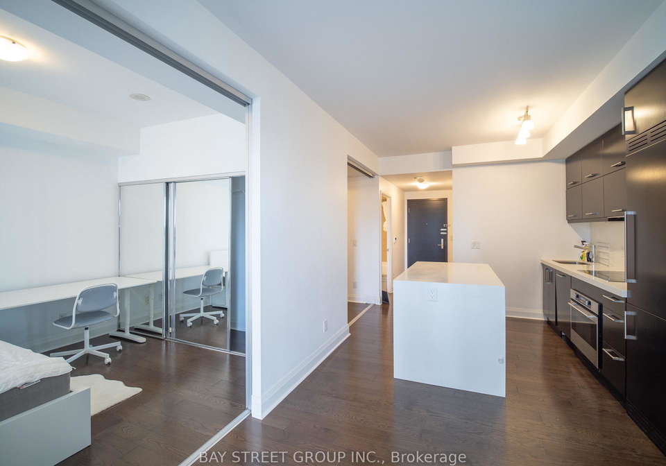 1080-bay-street-toronto-toronto-ontario-c13653552