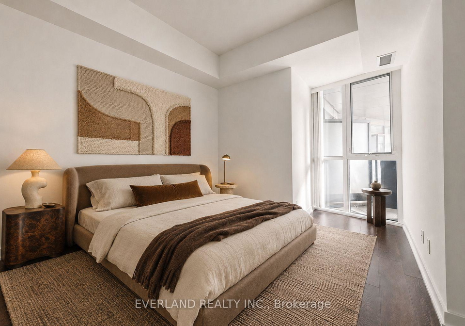 20-bruyeres-mews-toronto-toronto-ontario-c13653562