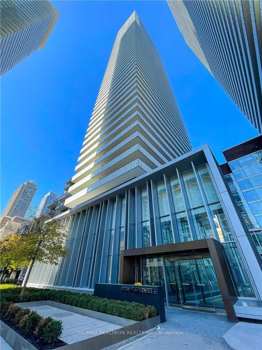 42-charles-street-e-toronto-toronto-ontario-c13653636