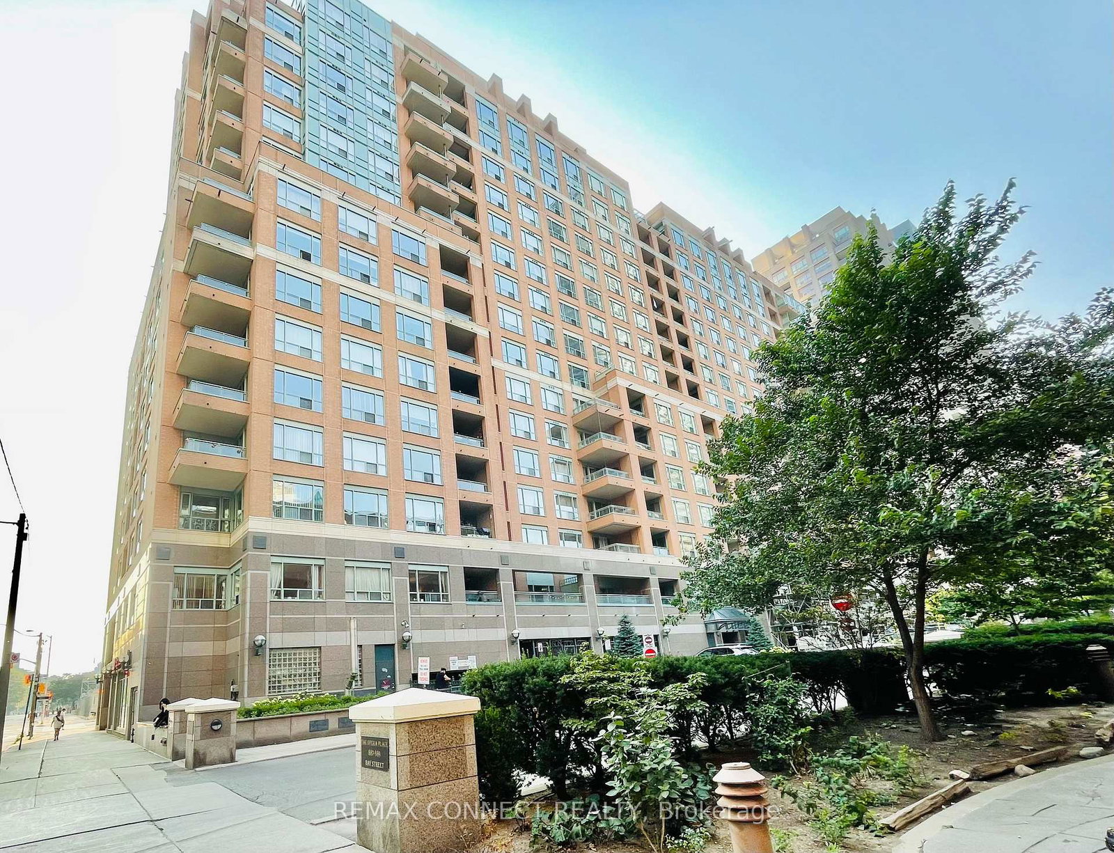 889-bay-street-toronto-toronto-ontario-c13653688