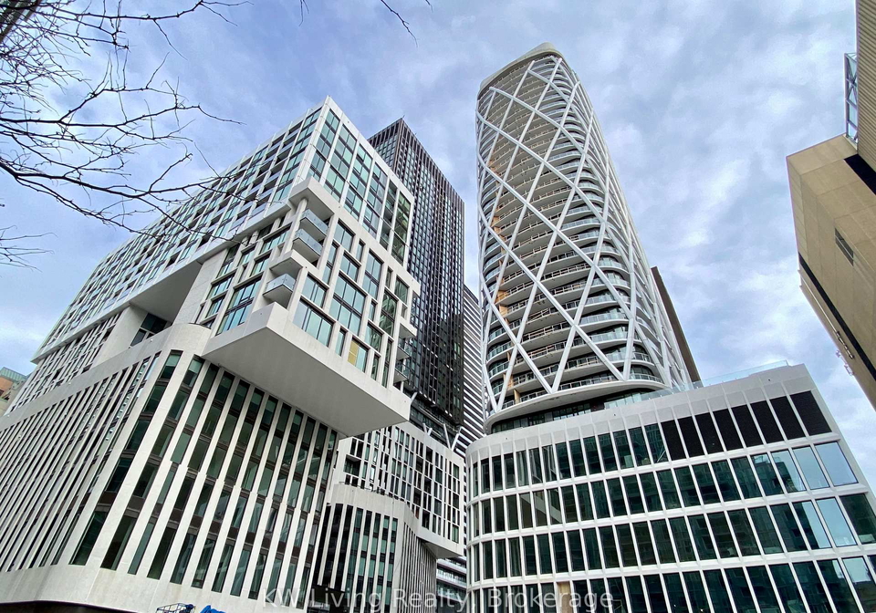 238-simcoe-street-toronto-toronto-ontario-c13653814