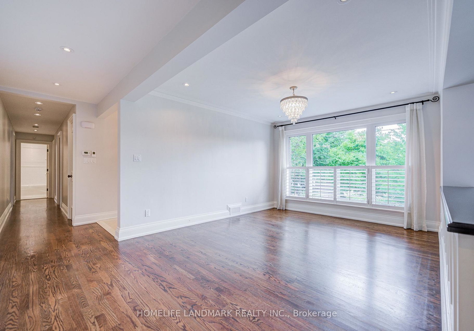 102-stratford-crescent-toronto-north-york-ontario-c13654052