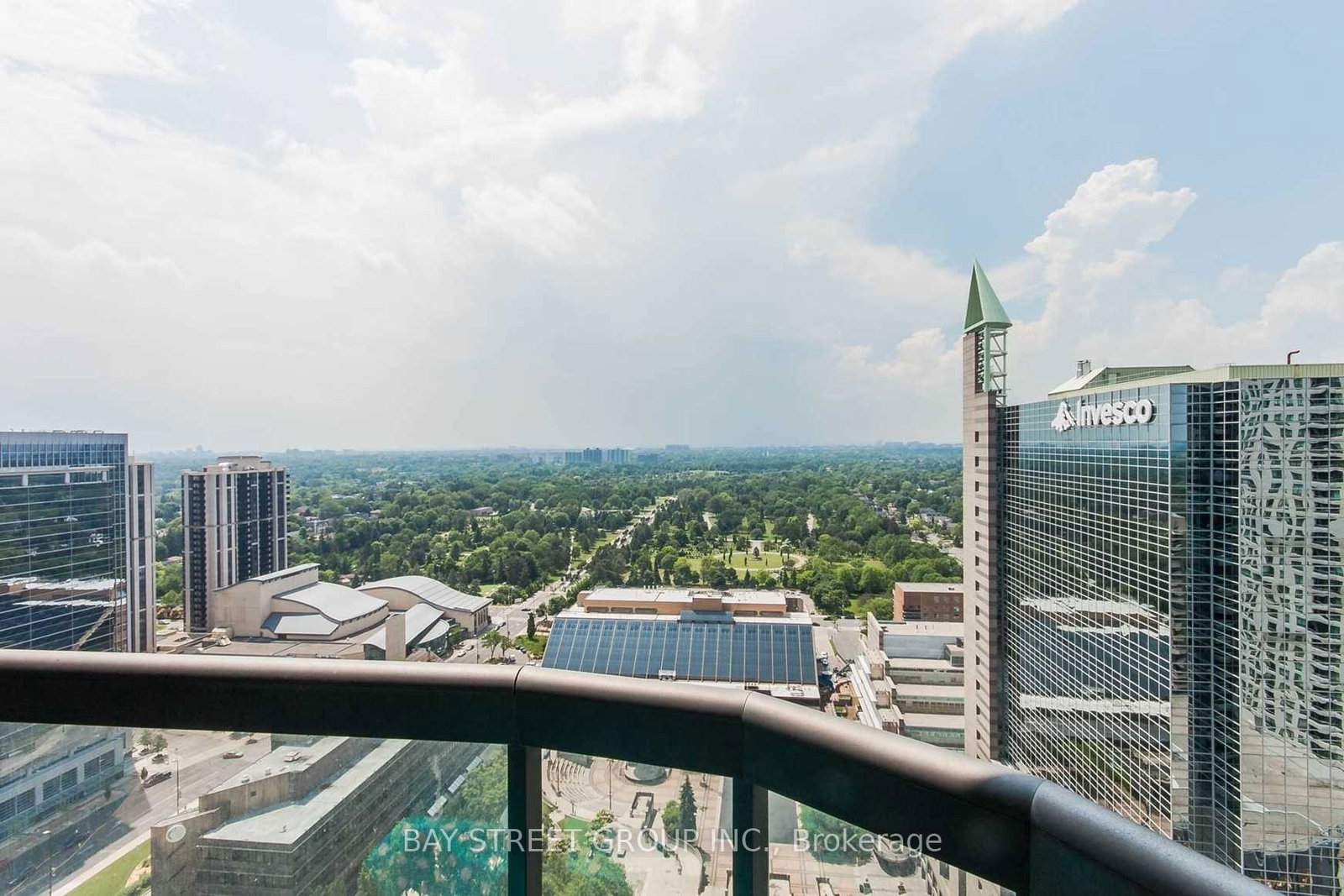8-hillcrest-avenue-toronto-north-york-ontario-c13654308