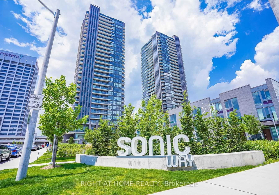 2-sonic-way-toronto-east-york-ontario-c13654414