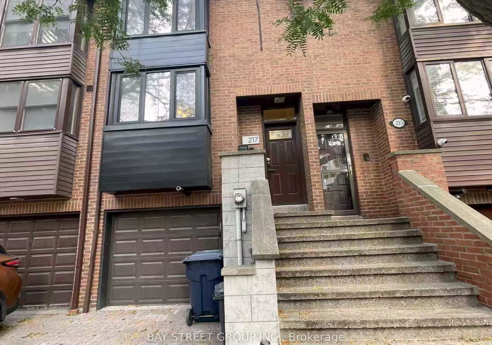 217-mutual-street-toronto-toronto-ontario-c13654424