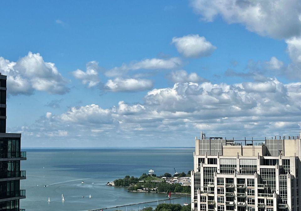 19-bathurst-street-toronto-toronto-ontario-c13654516