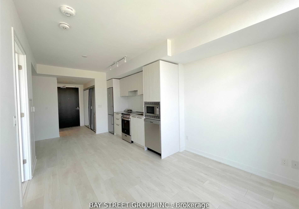 501-yonge-street-toronto-toronto-ontario-c13654808