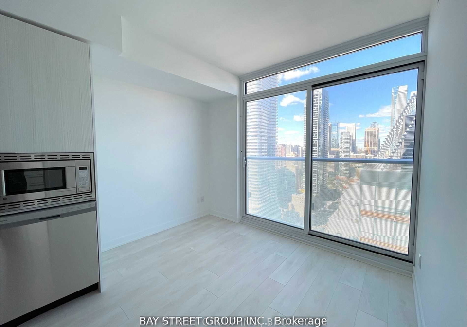 501-yonge-street-toronto-toronto-ontario-c13654808