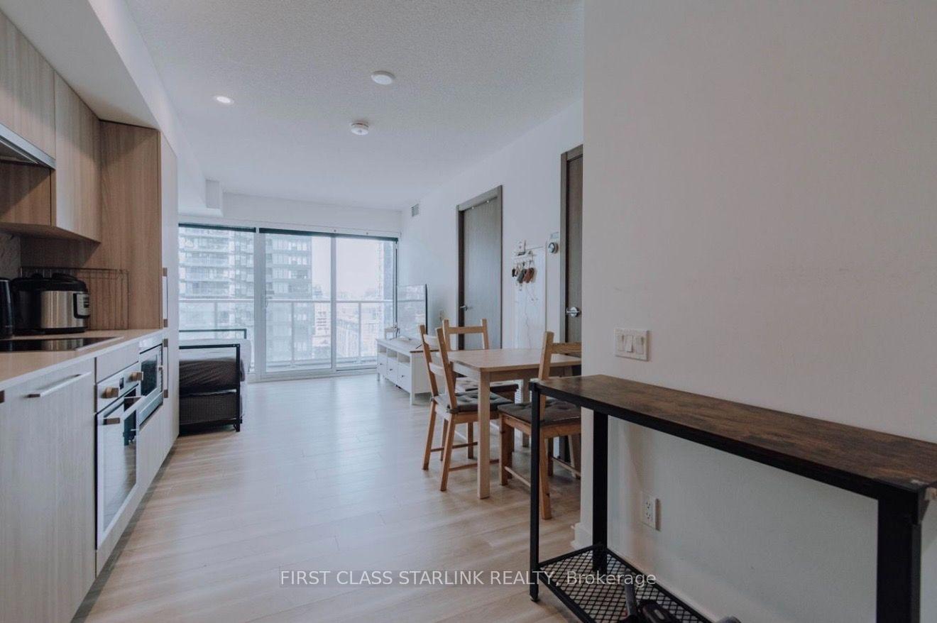 17-bathurst-street-toronto-toronto-ontario-c13654878