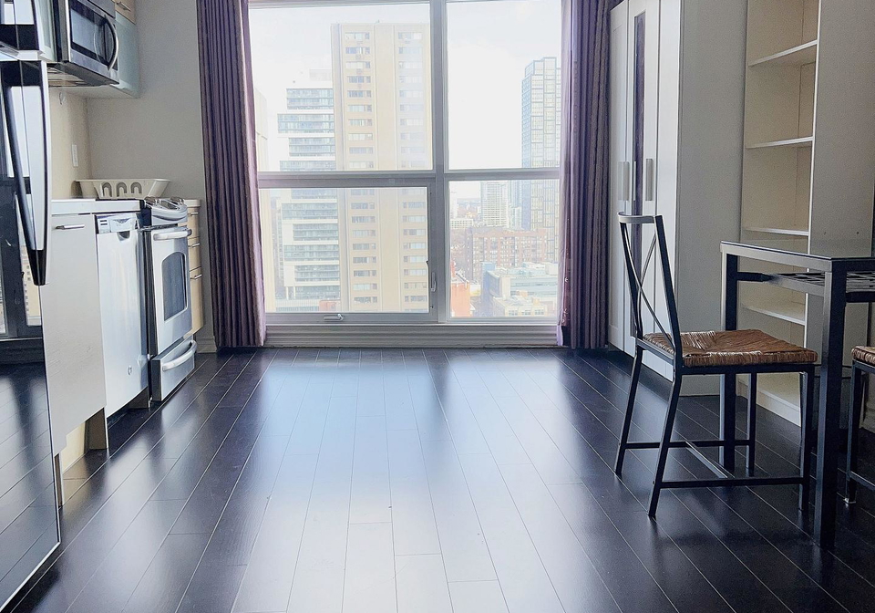 386-yonge-street-toronto-toronto-ontario-c13654894