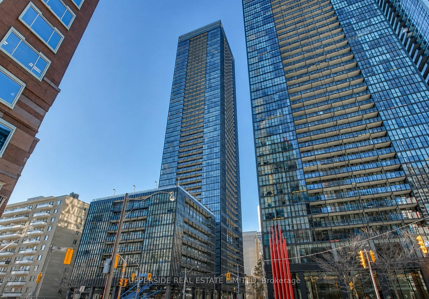 101-charles-street-e-toronto-toronto-ontario-c13655012