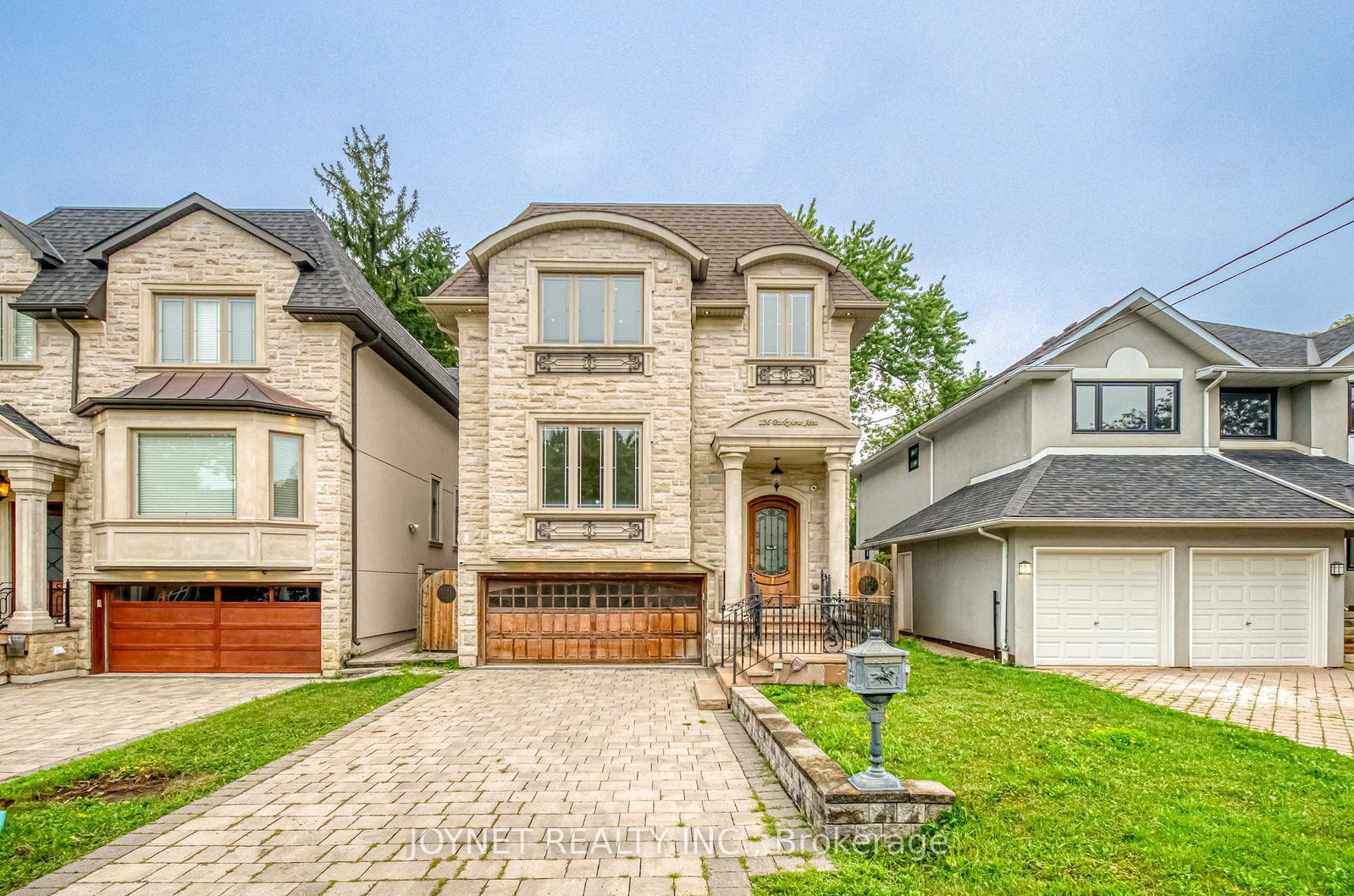 126-parkview-avenue-toronto-north-york-ontario-c13655042