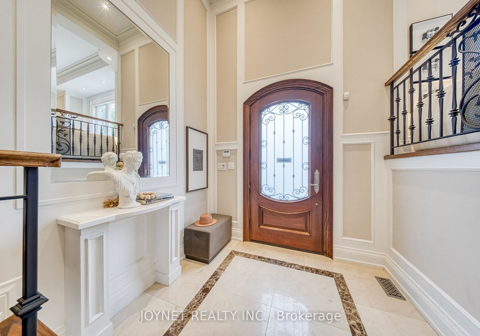 126-parkview-avenue-toronto-north-york-ontario-c13655042