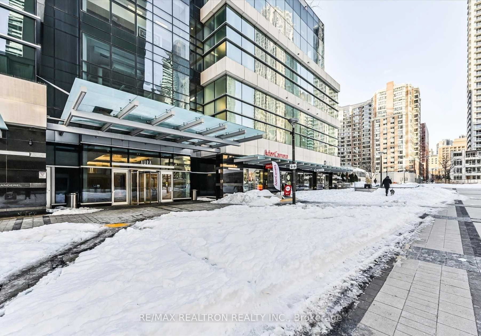386-yonge-street-toronto-toronto-ontario-c13655046