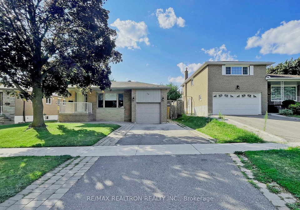 126-brahms-avenue-toronto-north-york-ontario-c13655198