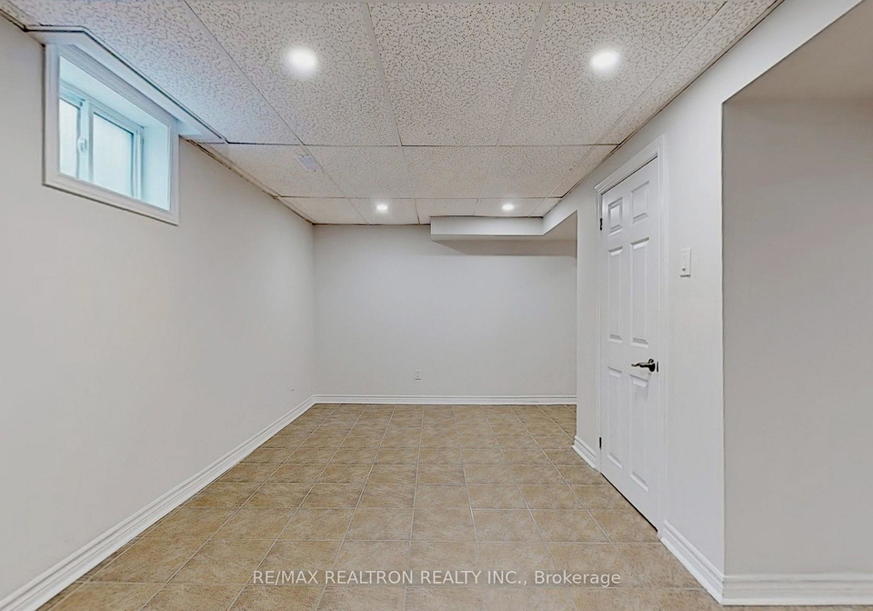 126-brahms-avenue-toronto-north-york-ontario-c13655198