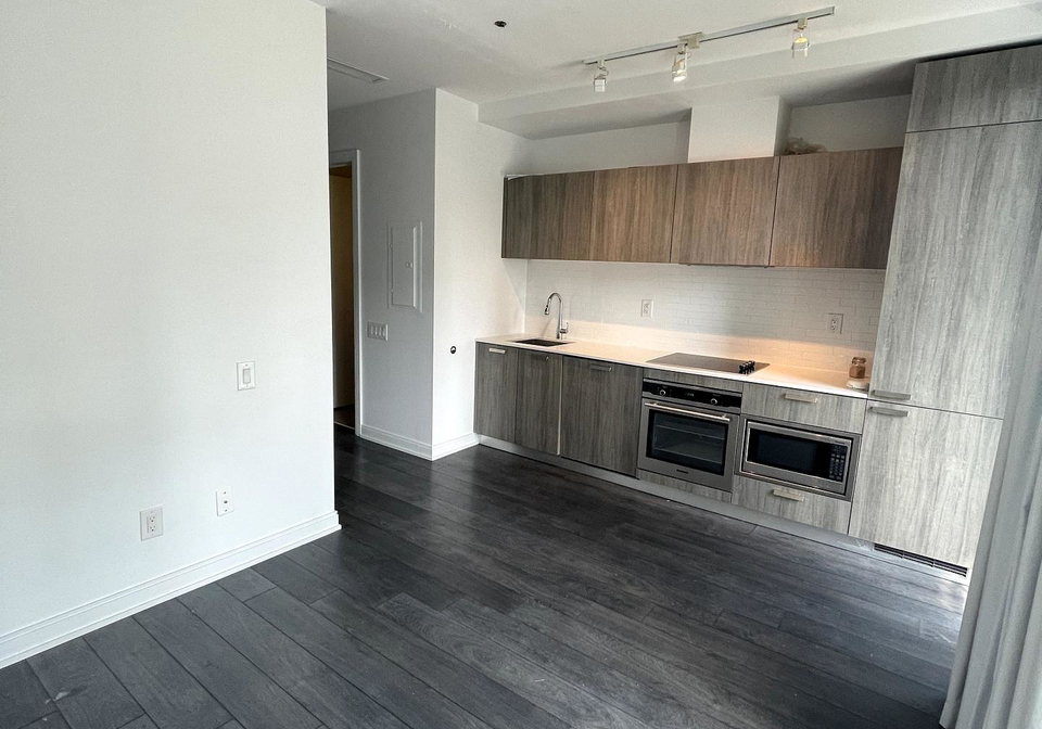 50-charles-street-e-toronto-toronto-ontario-c13655272