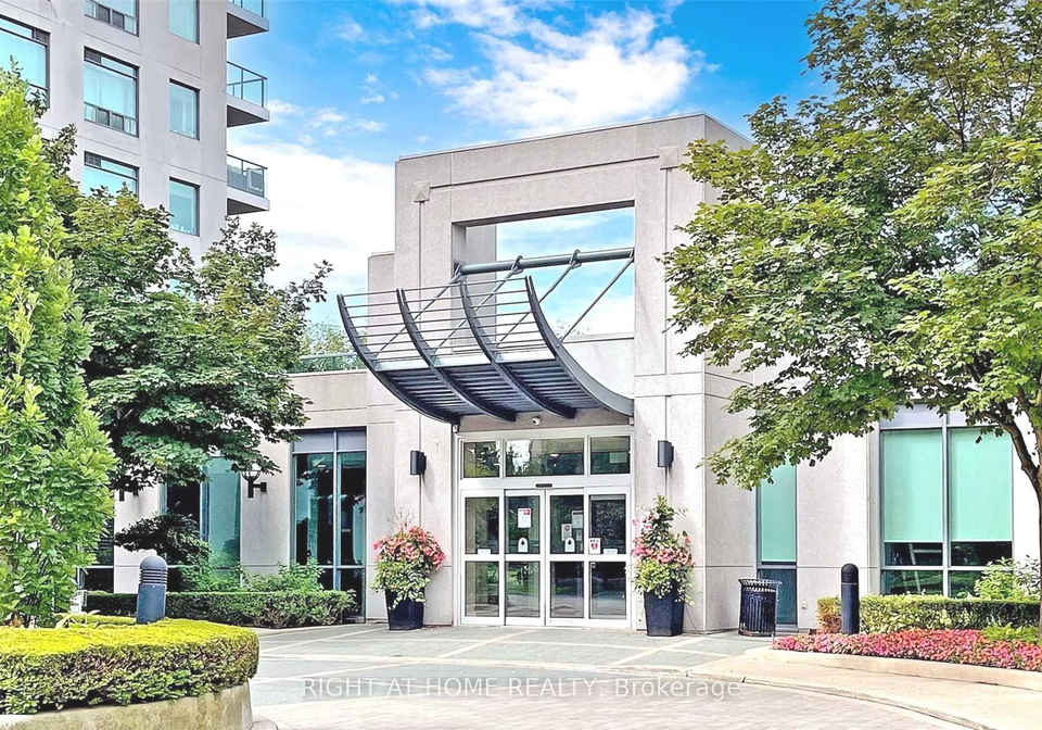 28-harrison-garden-boulevard-toronto-north-york-ontario-c13655304